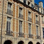 Place des Vosges Hôtel de Chaulnes